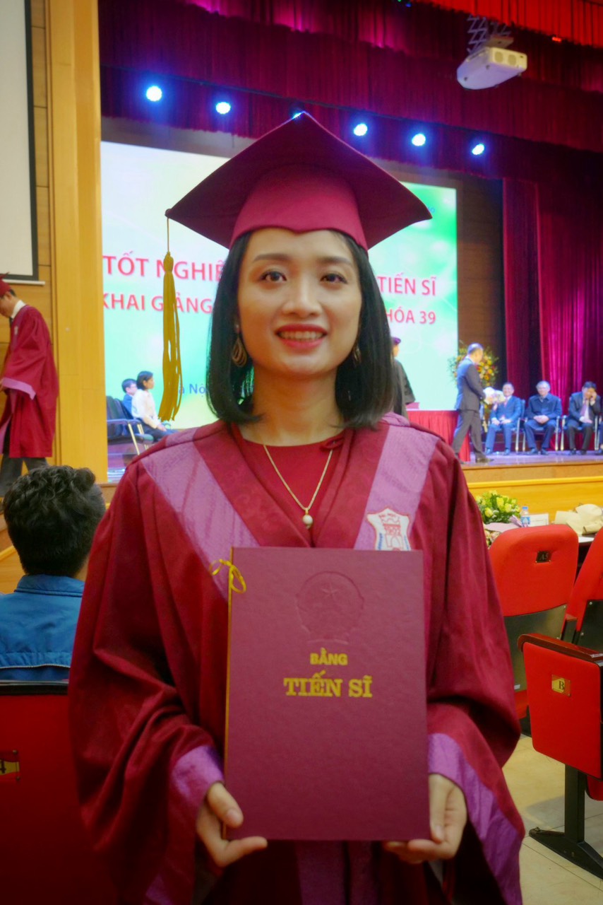 Viêm da tiếp xúc người cao tuổi